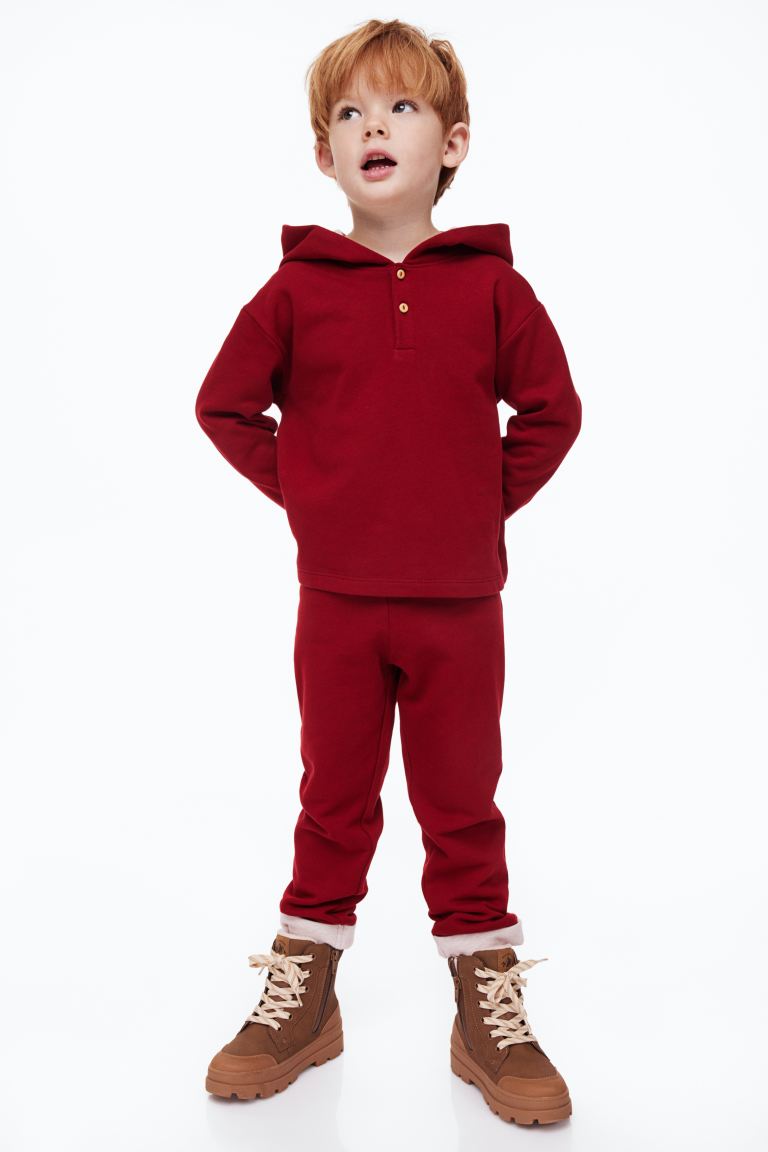 Костюм детский H&M 1072095, цвет красный, размер 116 (доставка из-за рубежа)