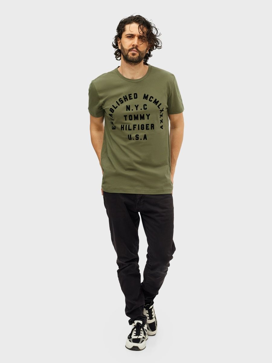 

Футболка мужская Tommy Hilfiger DM0DM05841 зеленая M, Зеленый, DM0DM05841