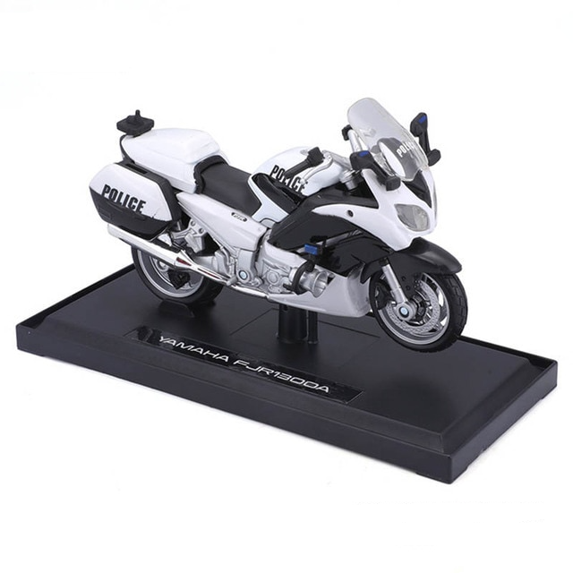 Мотоцикл Maisto 32306 1/18 Yamaha FJR1300A, белый maisto 1 18 yamaha tt r 250 genuine motorcycle static model die cast car collectible gift toy juguetes toy car