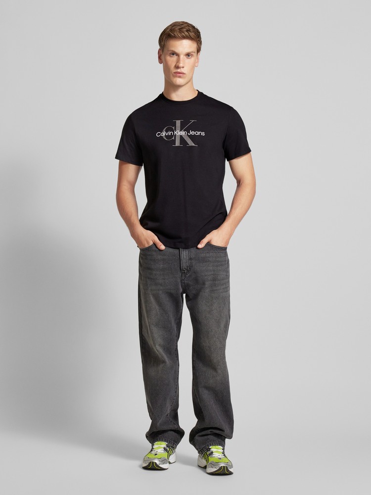 

Футболка мужская Calvin Klein Jeans 40EM286 черная M, Черный, 40EM286