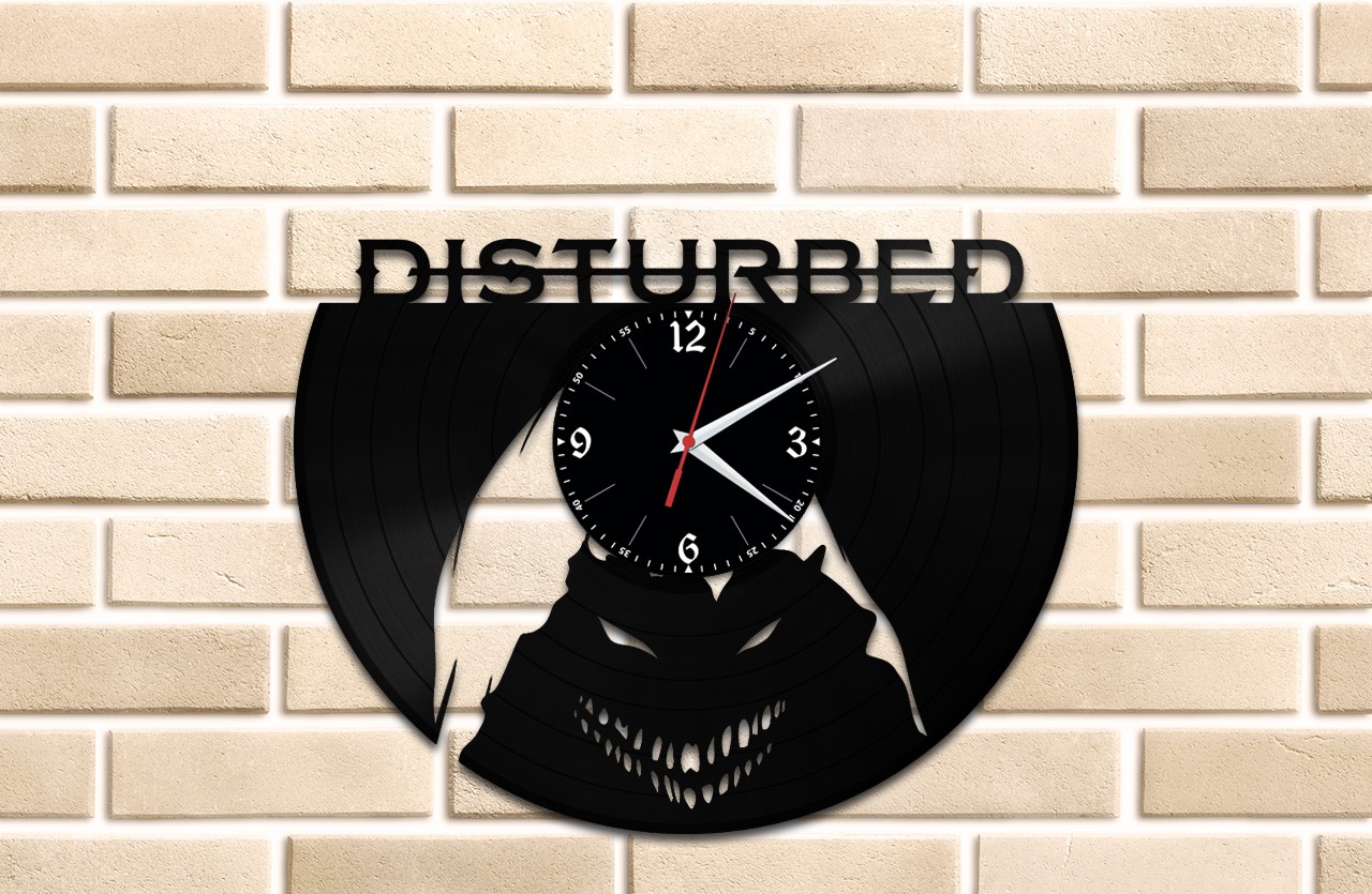 фото Часы из виниловой пластинки (c) vinyllab - disturbed