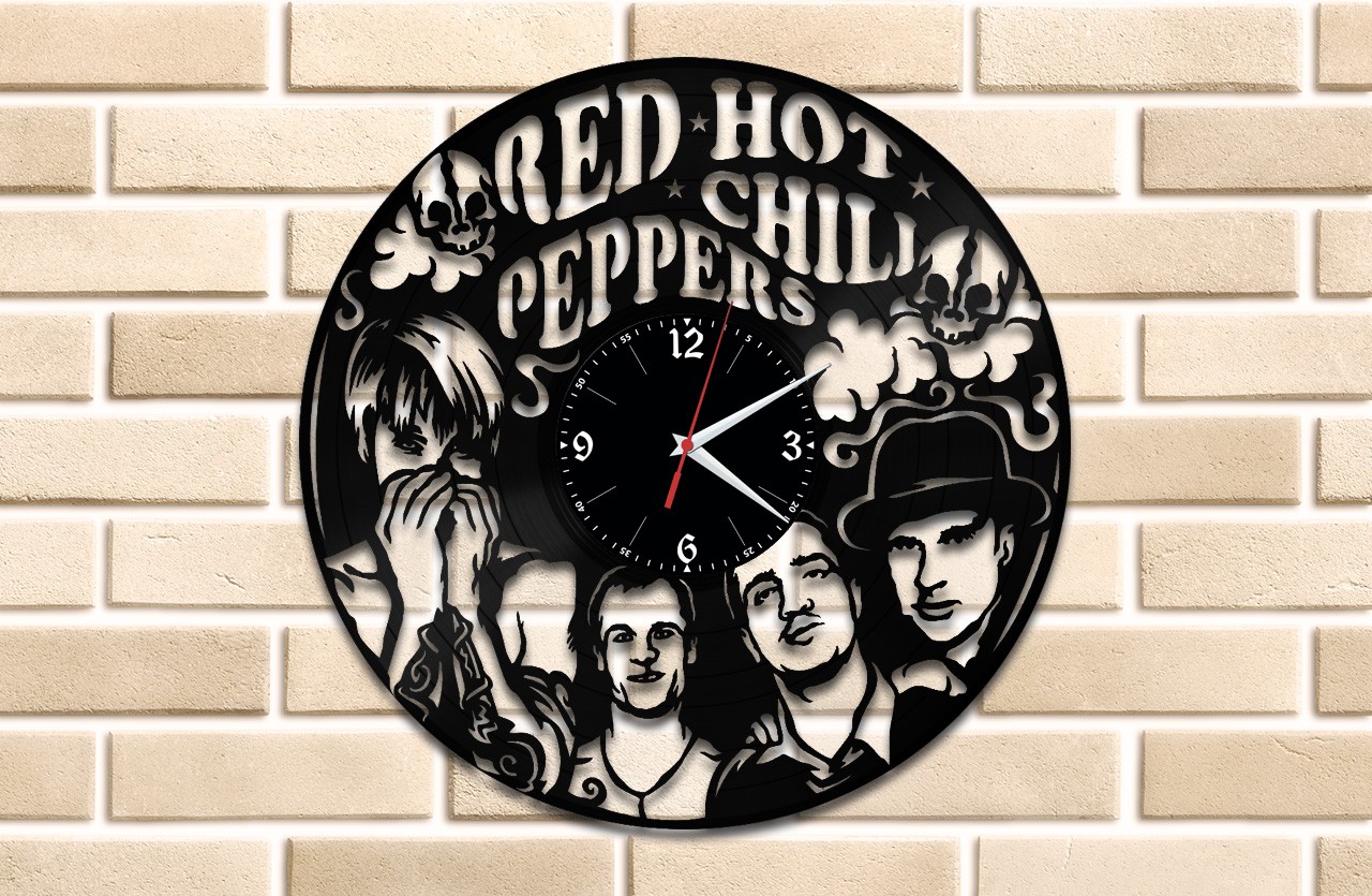 фото Часы из виниловой пластинки (c) vinyllab - red hot chilli peppers