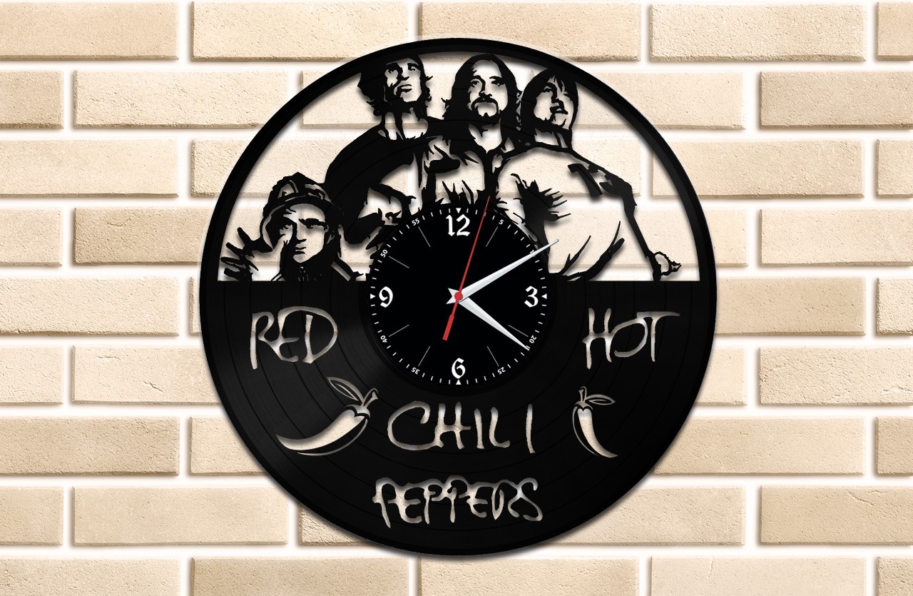 фото Часы из виниловой пластинки (c) vinyllab - red hot chilli peppers