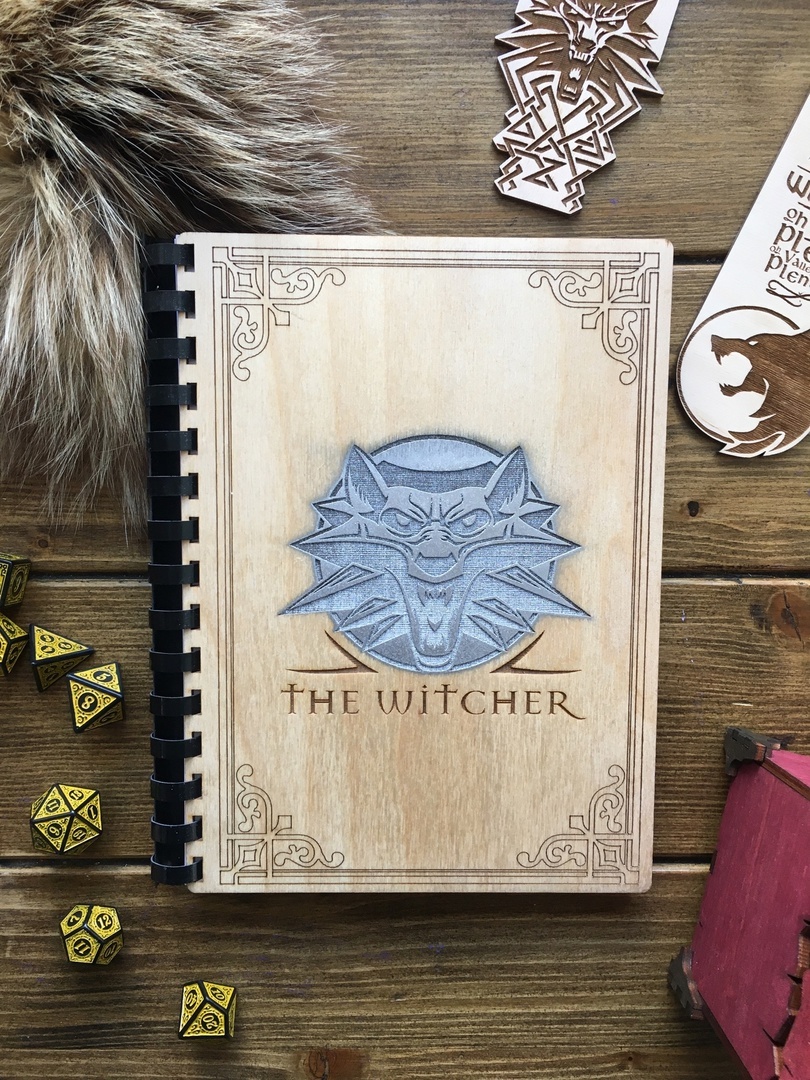 

Деревянный блокнот А5 "Ведьмак" / The Witcher, 60 листов, без разлиновки