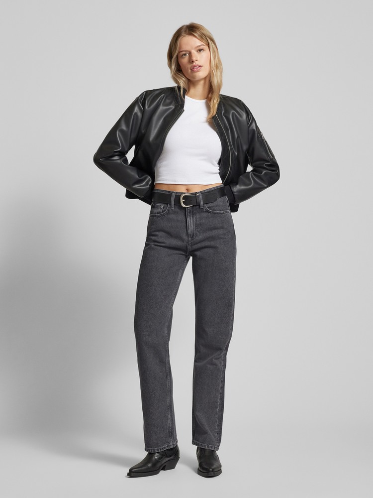 

Джинсы женские Calvin Klein Jeans J20J223657 серые 30/32, Серый, J20J223657