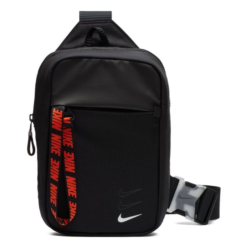 Сумка через плечо Nike Sportswear Essentials Hip Pack