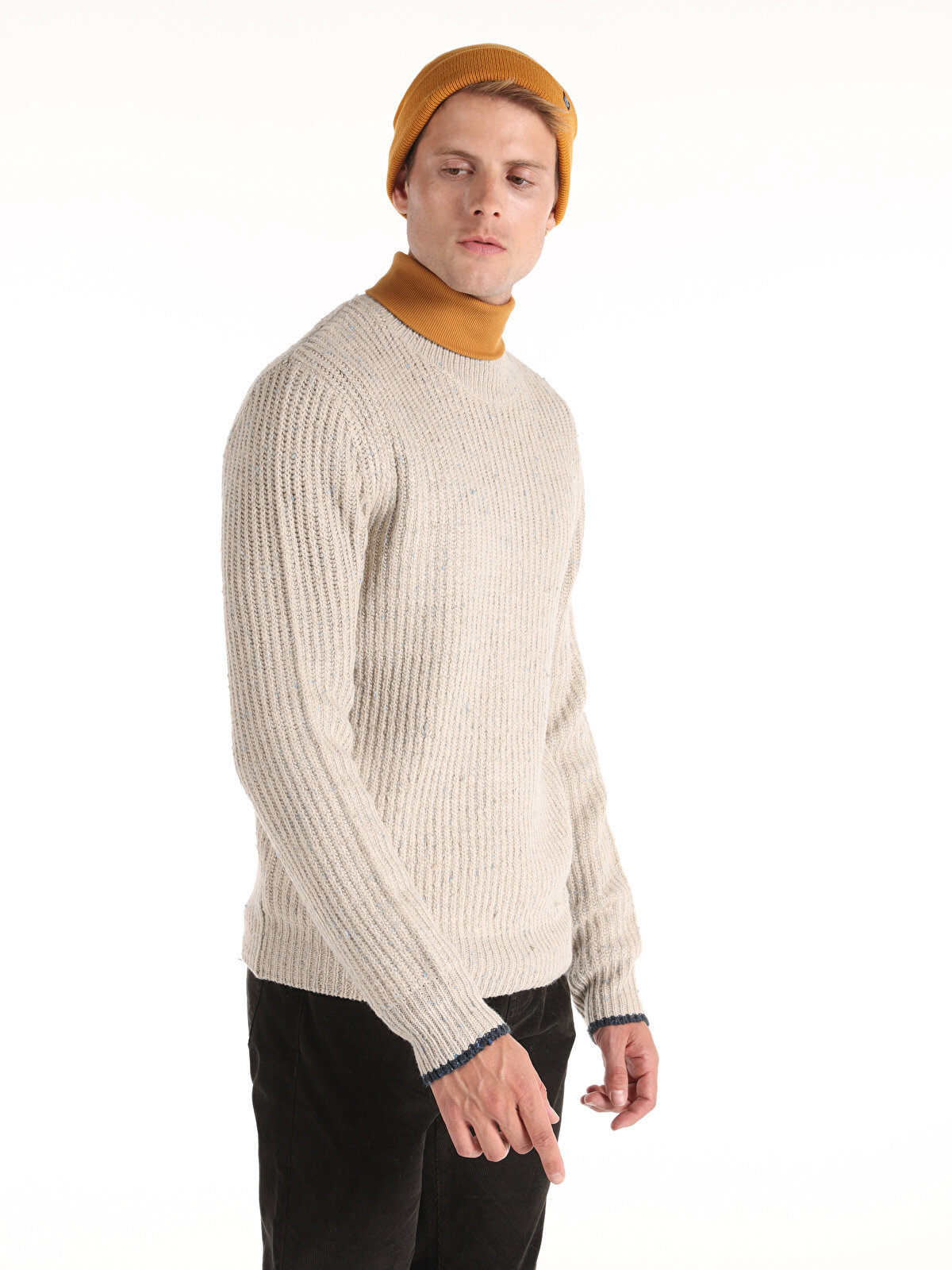 

Джемпер мужской Colin's CL1064844_Q1.V1 бежевый XL, CL1064844_Q1.V1