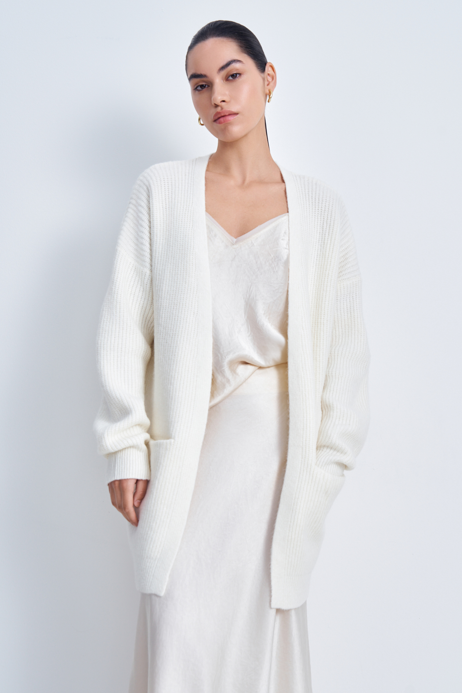 

Кардиган женский Finn Flare FAC11165 белый S, FAC11165