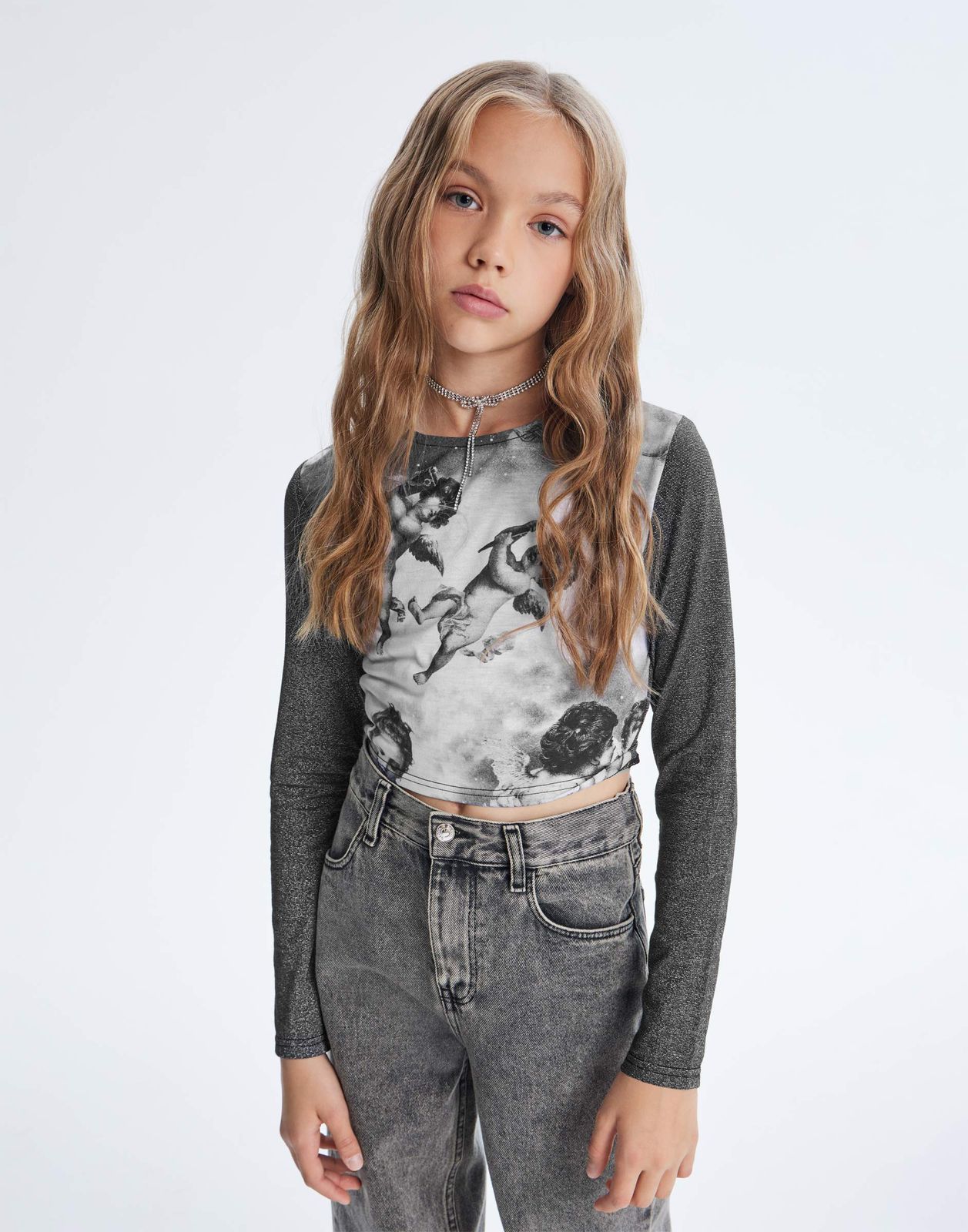 

Лонгслив для девочки Gloria Jeans GKT025411 черный 6-8л/128, GKT025411