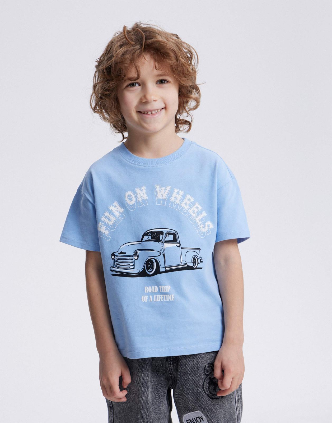 

Футболка для мальчика Gloria Jeans BKT016912 голубой 5-6л/116, BKT016912