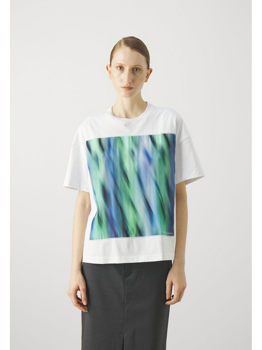 

Футболка женская Armani Exchange ARC21D085 белая XL, Белый, ARC21D085