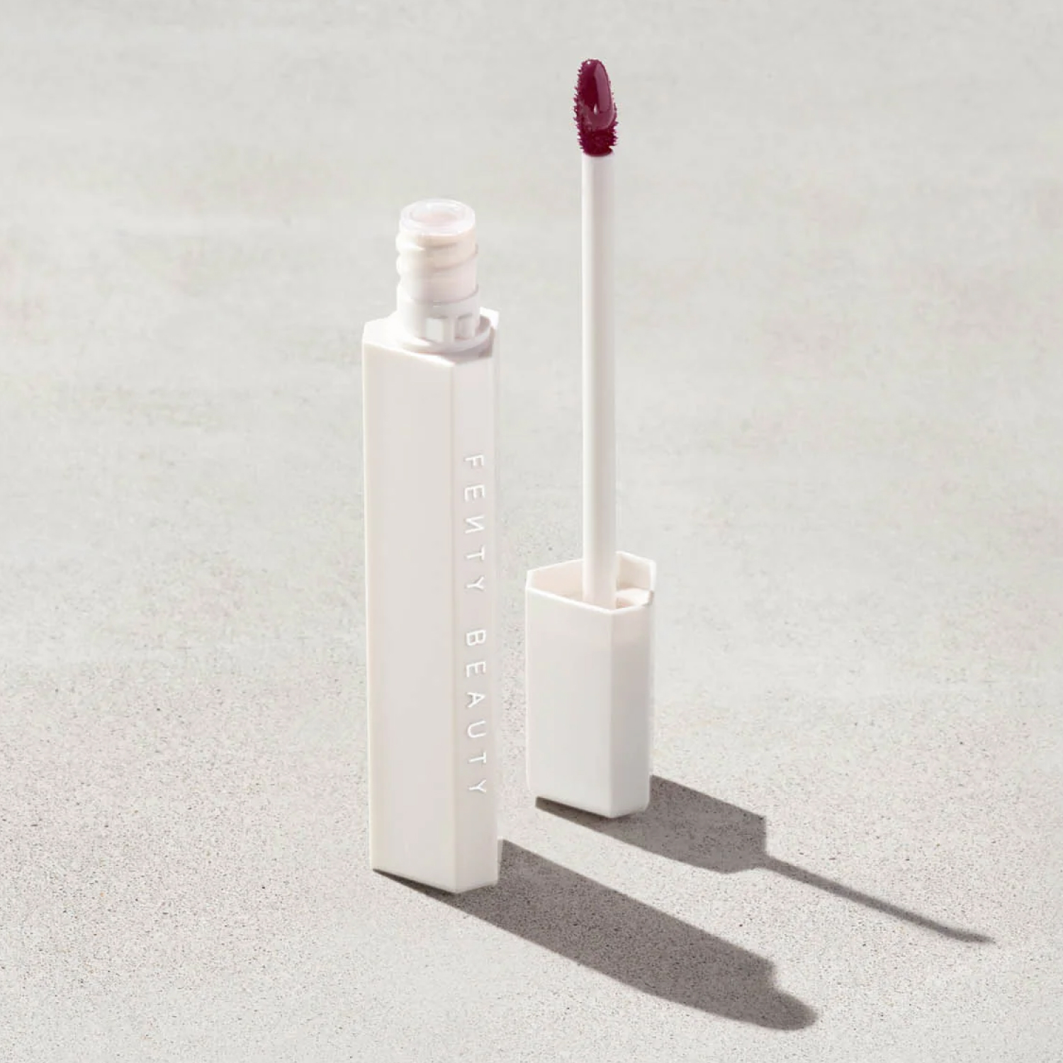 Блеск для губ Fenty Beauty увлажняющий Poutsicle Hydrating BERRY BANGER 04