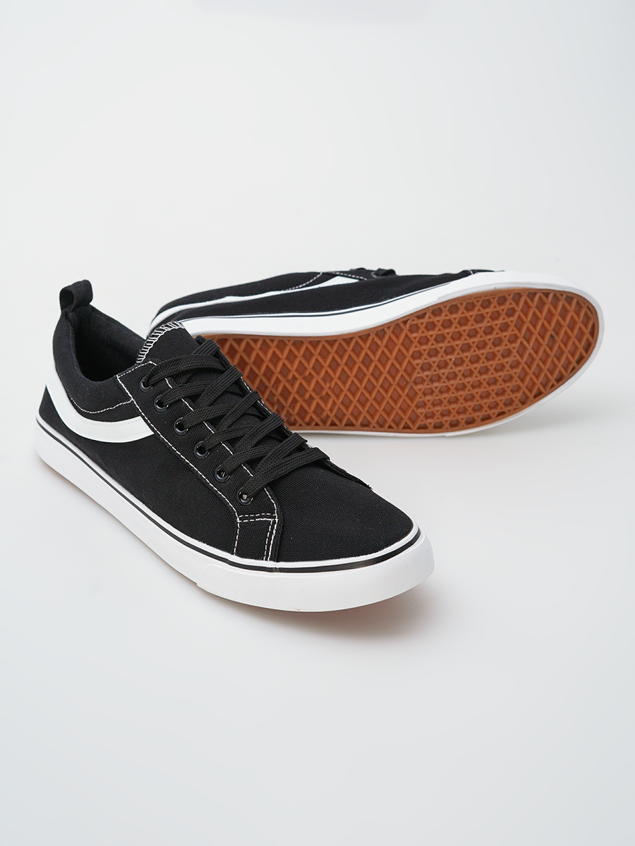 

Кеды мужские ТВОЕ A9148 черные 43 RU, A9148