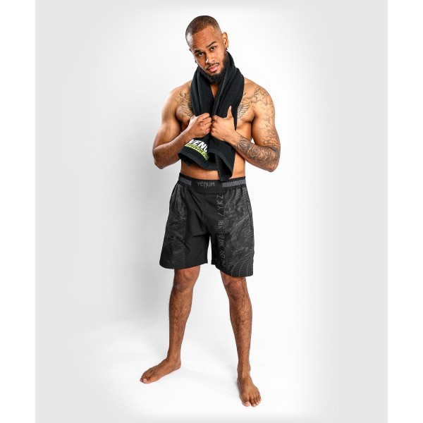 

Шорты Venum YKZ21 Black/Black (XXL)