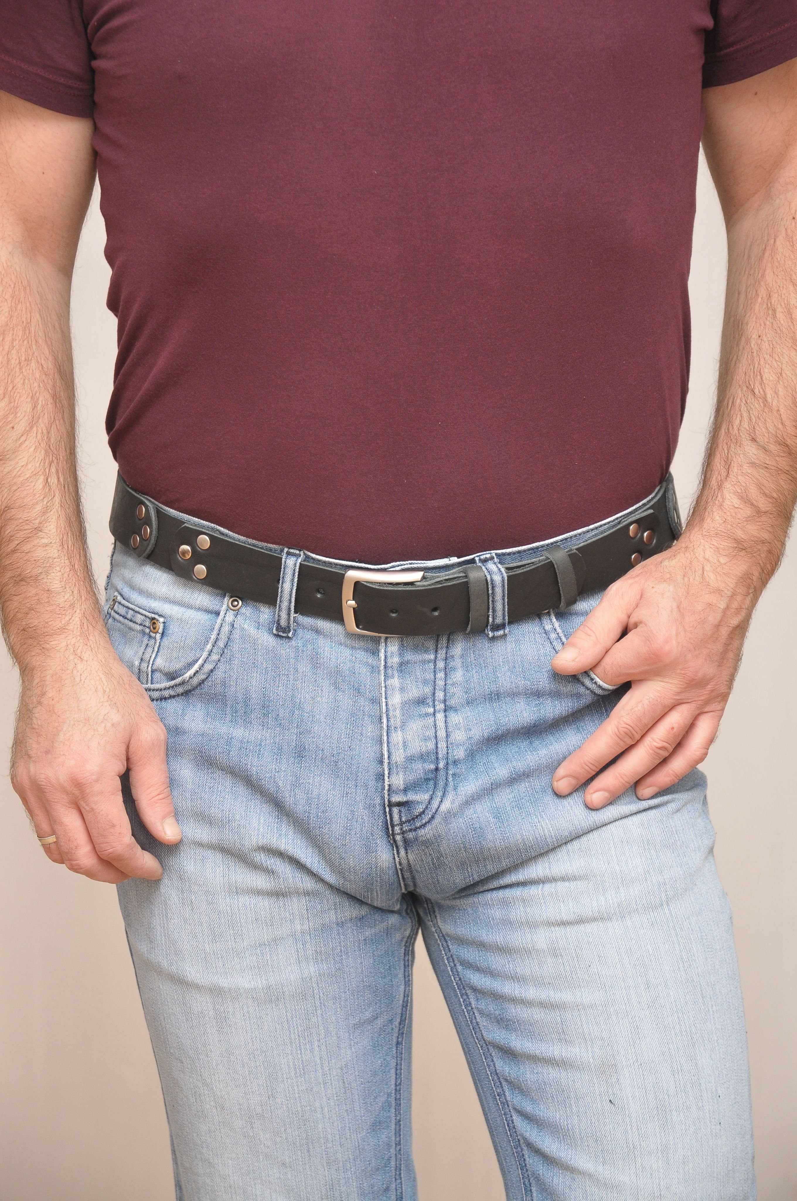 

Ремень мужской Кожедуб МужРмЧёрСостШ3,5Д200П1НикБрош черный матовый, 200 см, МужРмЧёрСостШ3,5Д200П1НикБрош