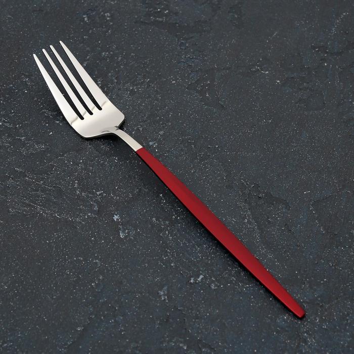 Вилка столовая Magistro «Блинк», 21,5?3 см, на подвесе, красная ручка, цвет серебряный