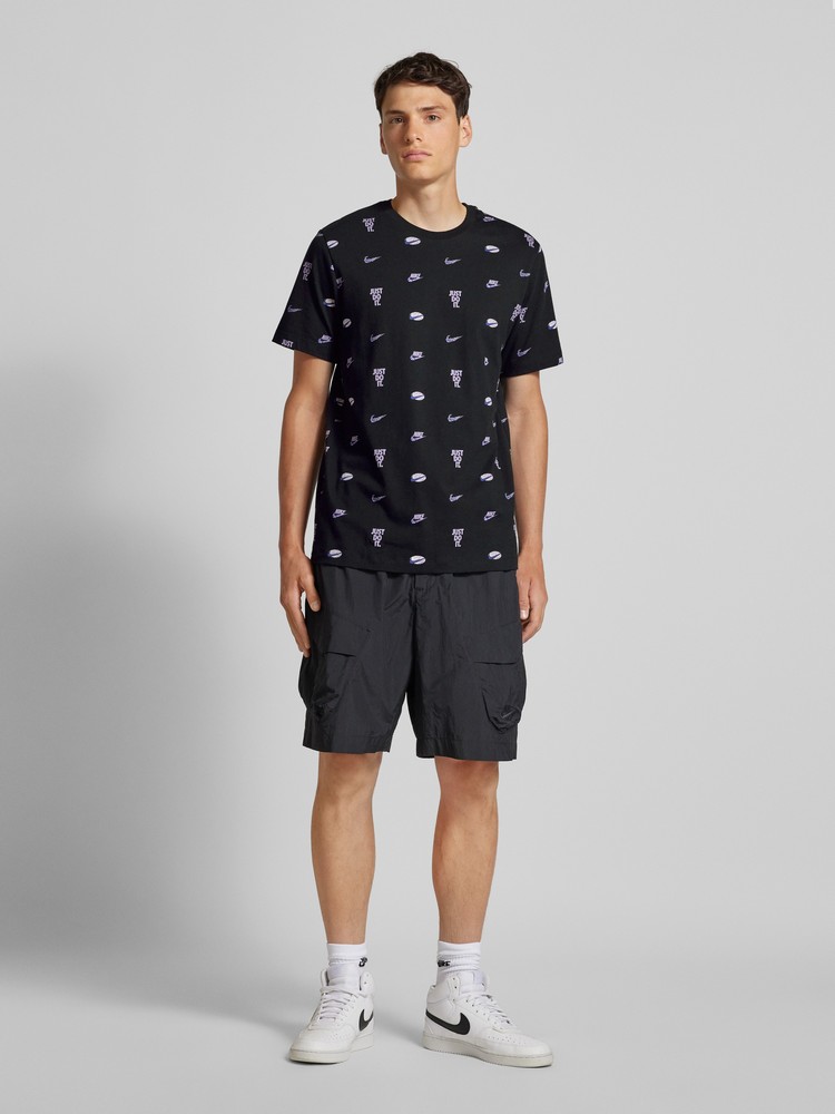 

Футболка мужская Nike FQ8036 черная XXL, FQ8036