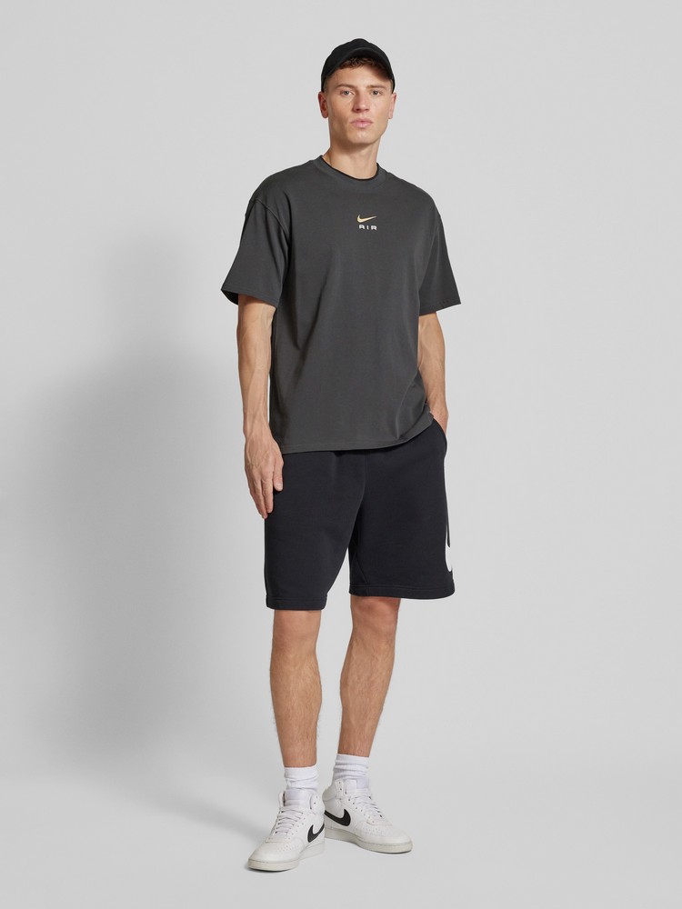 

Футболка мужская Nike FN7723 серая XS, Серый, FN7723