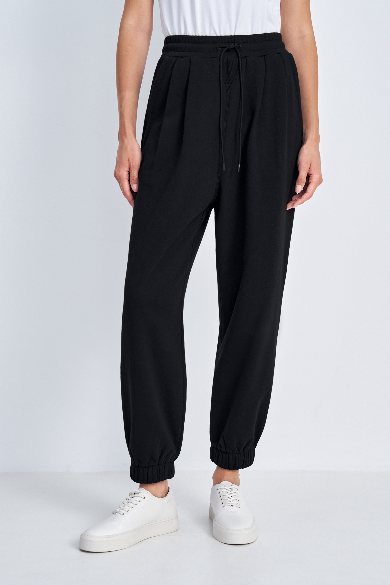 

Спортивные брюки женские Finn Flare FAD110161 черные 2XL, Черный, FAD110161