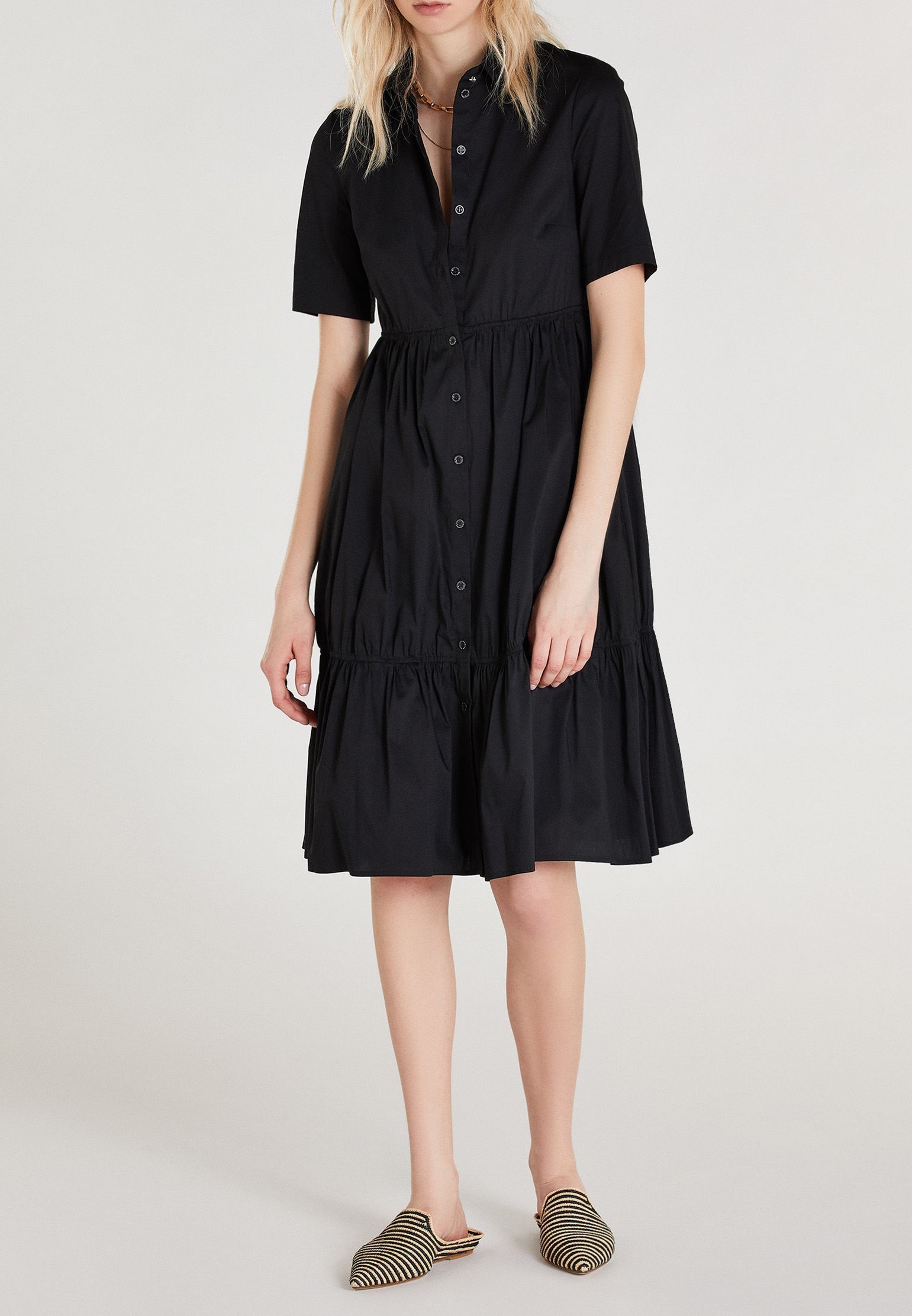 

Платье женское Patrizia Pepe 125839 черное 38 IT, 125839