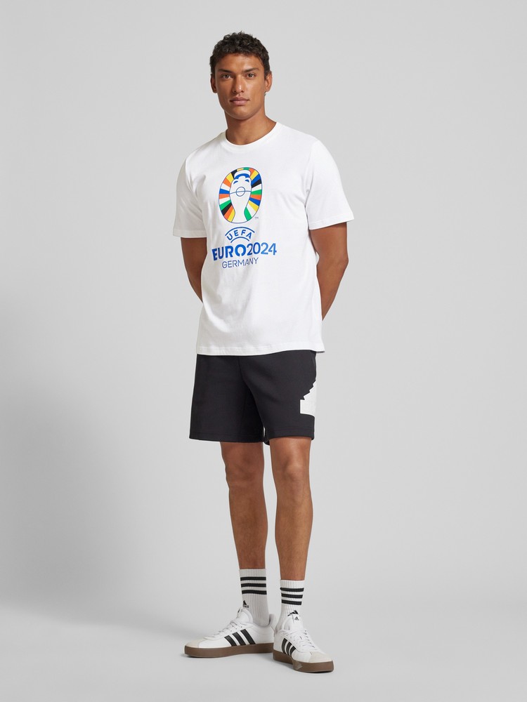 

Футболка мужская Adidas Sportswear IT9290 белая XXL, Белый, IT9290