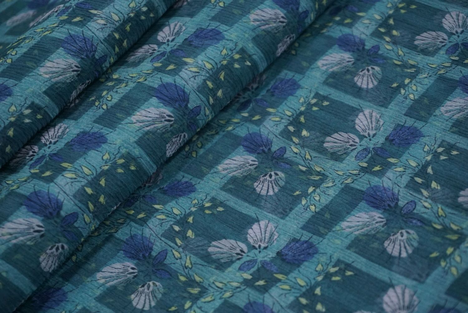 

Ткань UNOFABRIC шелк креш 205х125, Синий