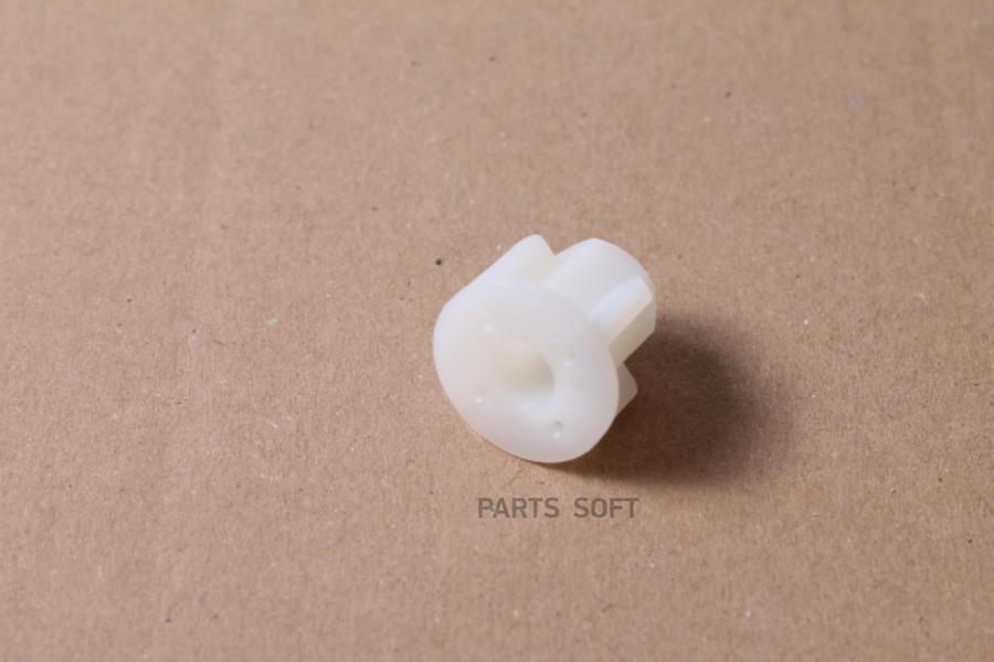 

WHT 000 264 гайка крепления фары Skoda Octavia 04-13 VAG wht000264