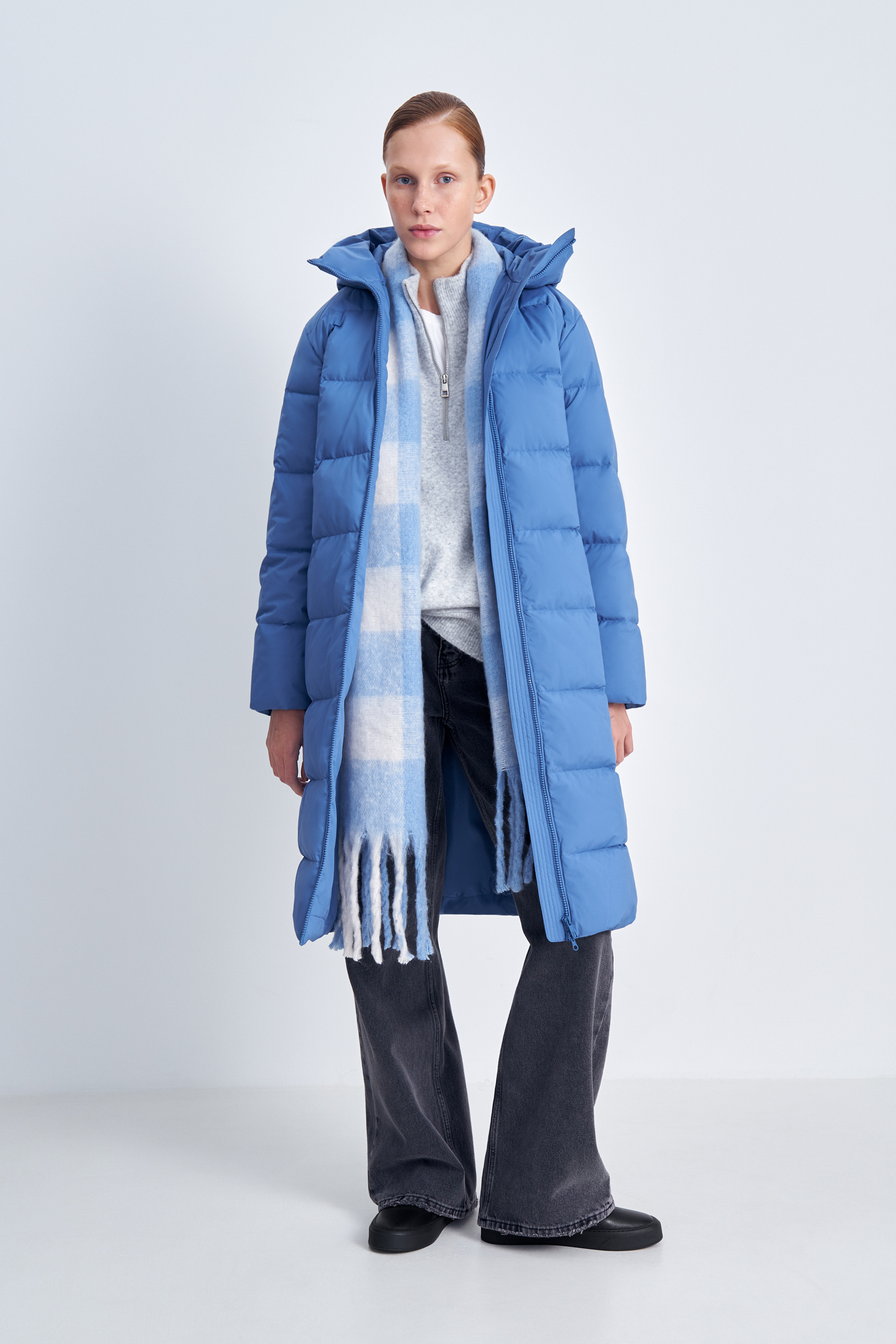 

Пуховик женский Finn Flare FAD110100 синий 3XL, Голубой, FAD110100