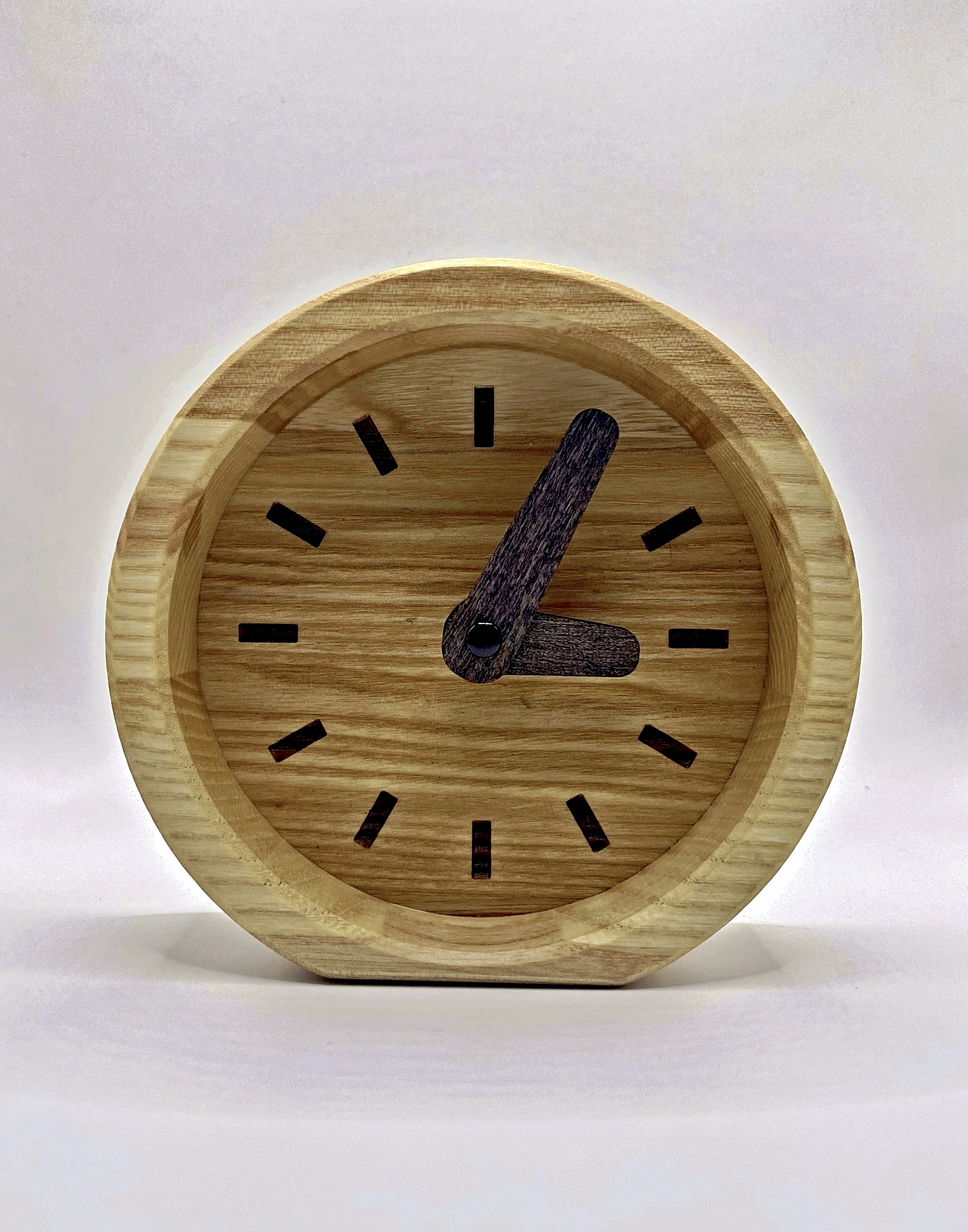 

Настольные интерьерные деревянные часы Sticks Time Plato'S Овал Черный, Sticks