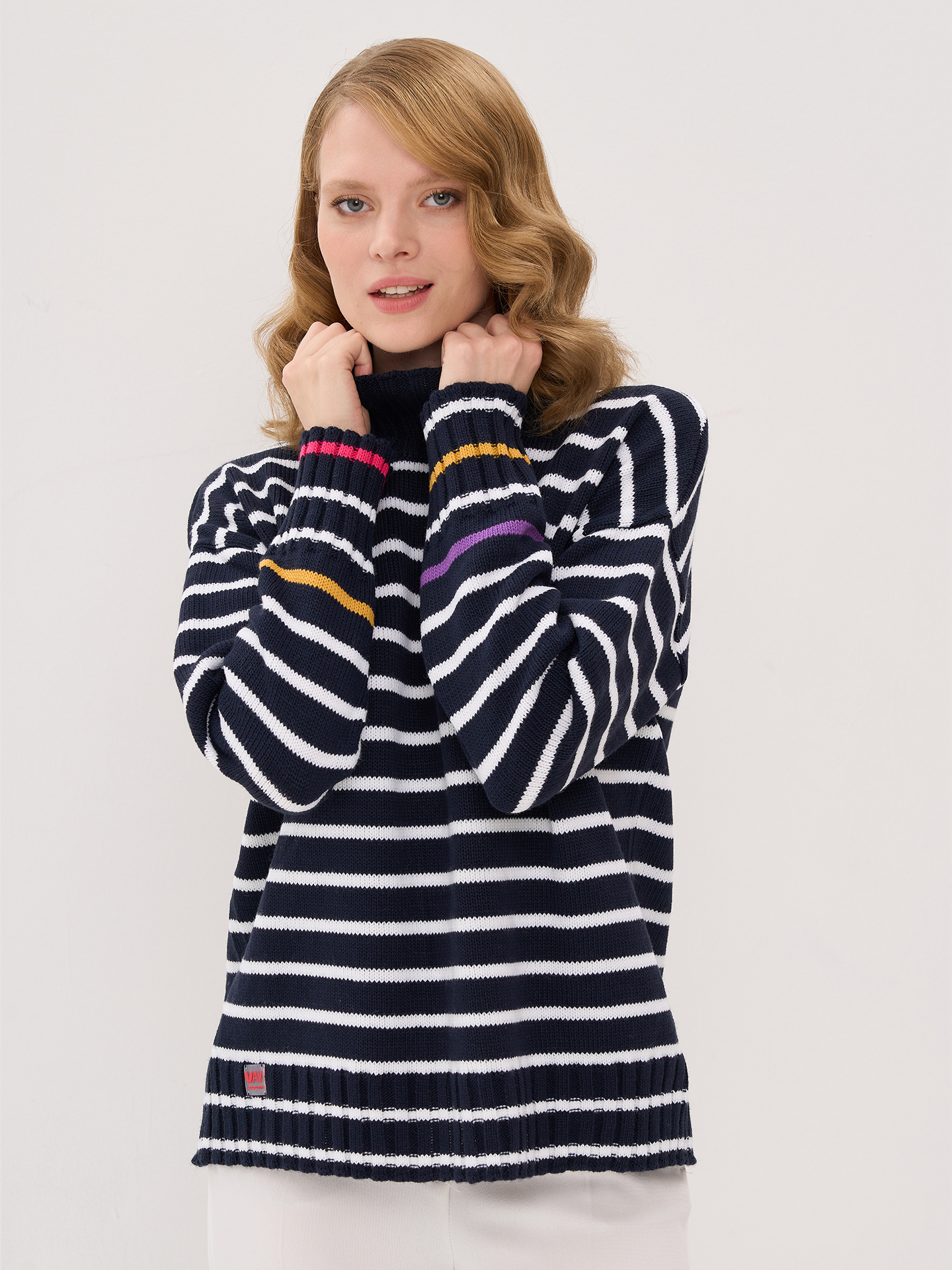 

Свитер женский VAY 5242-41399 черный 42-44 RU, 5242-41399