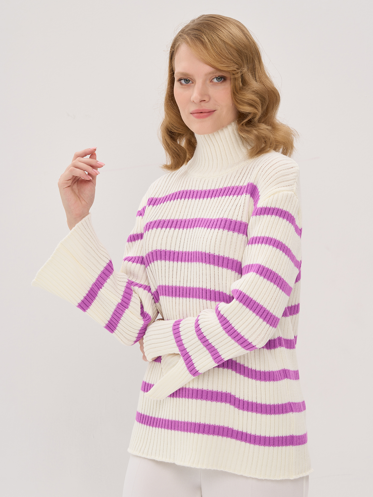 

Свитер женский BE YOU 7242-40299 фиолетовый 50-52 RU, Белый, 7242-40299