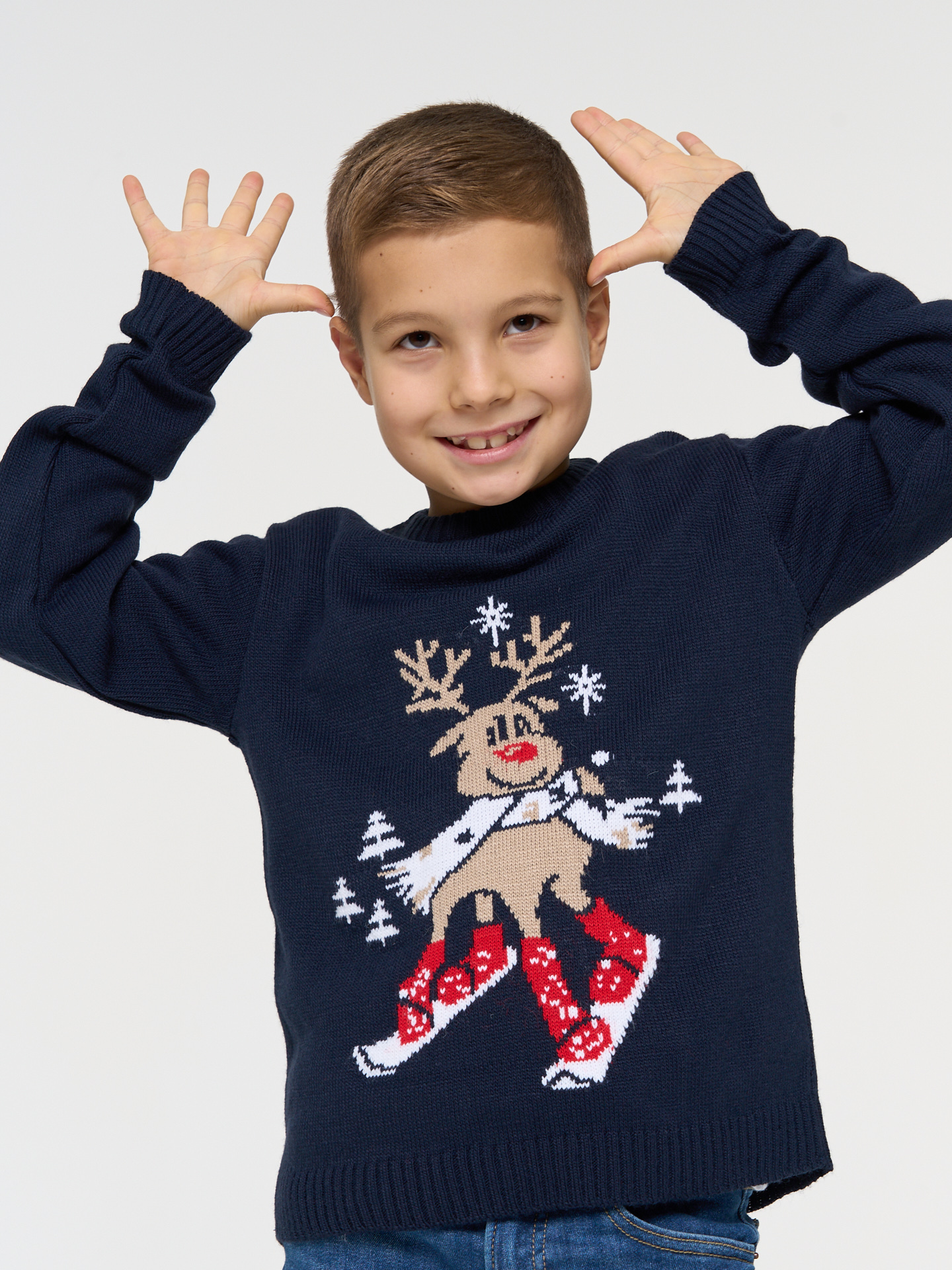 

Джемпер детский VAY 5232-10152, 8800550 293 0608 71 т.синий белый алый латте, 134, 5232-10152