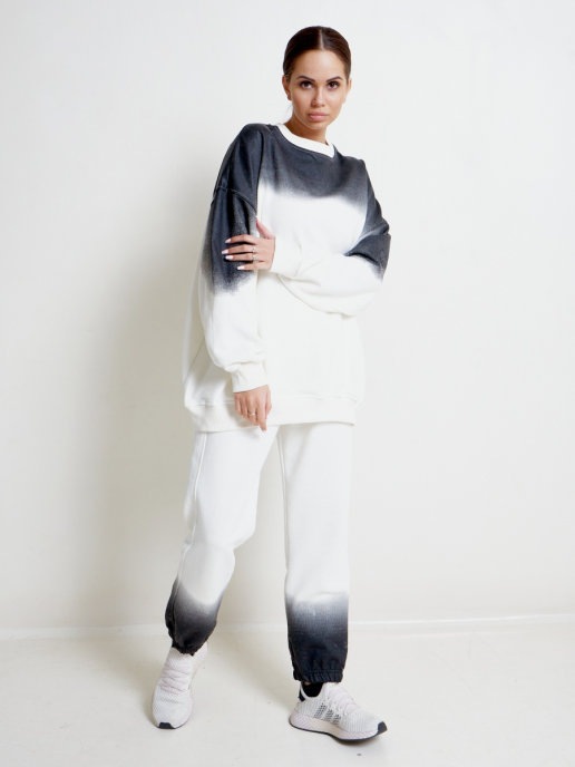 

Костюм женский DAZZLE STYLE Амбре белый 44 RU, Амбре