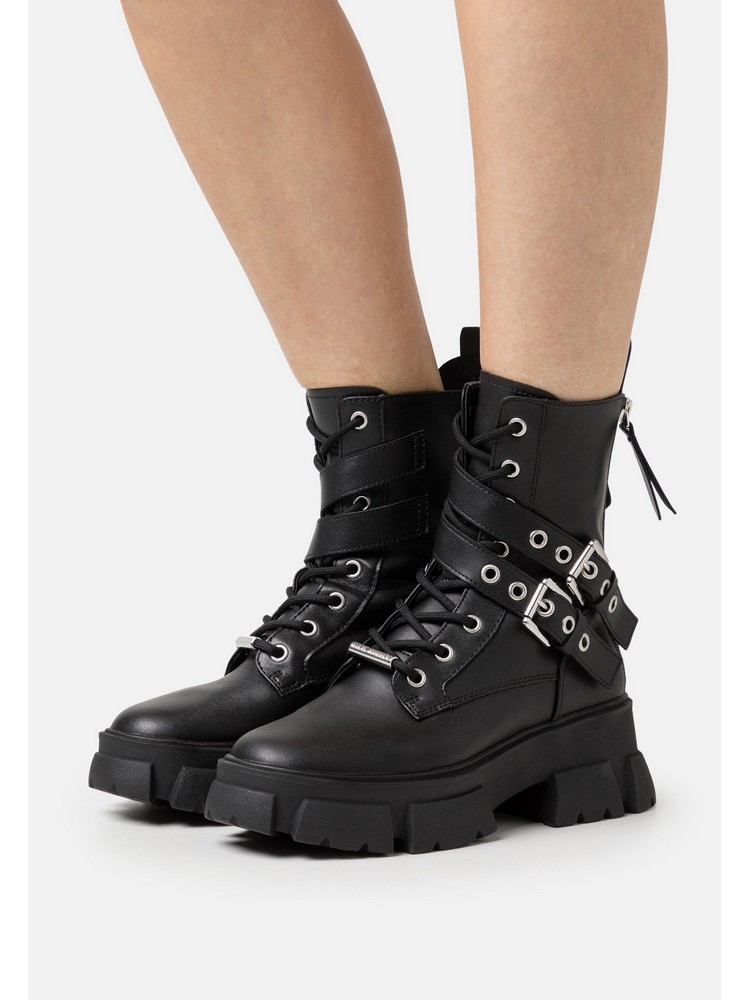 

Ботинки женские STEVE MADDEN ST311N0D5 черные 41 EU, Черный, ST311N0D5