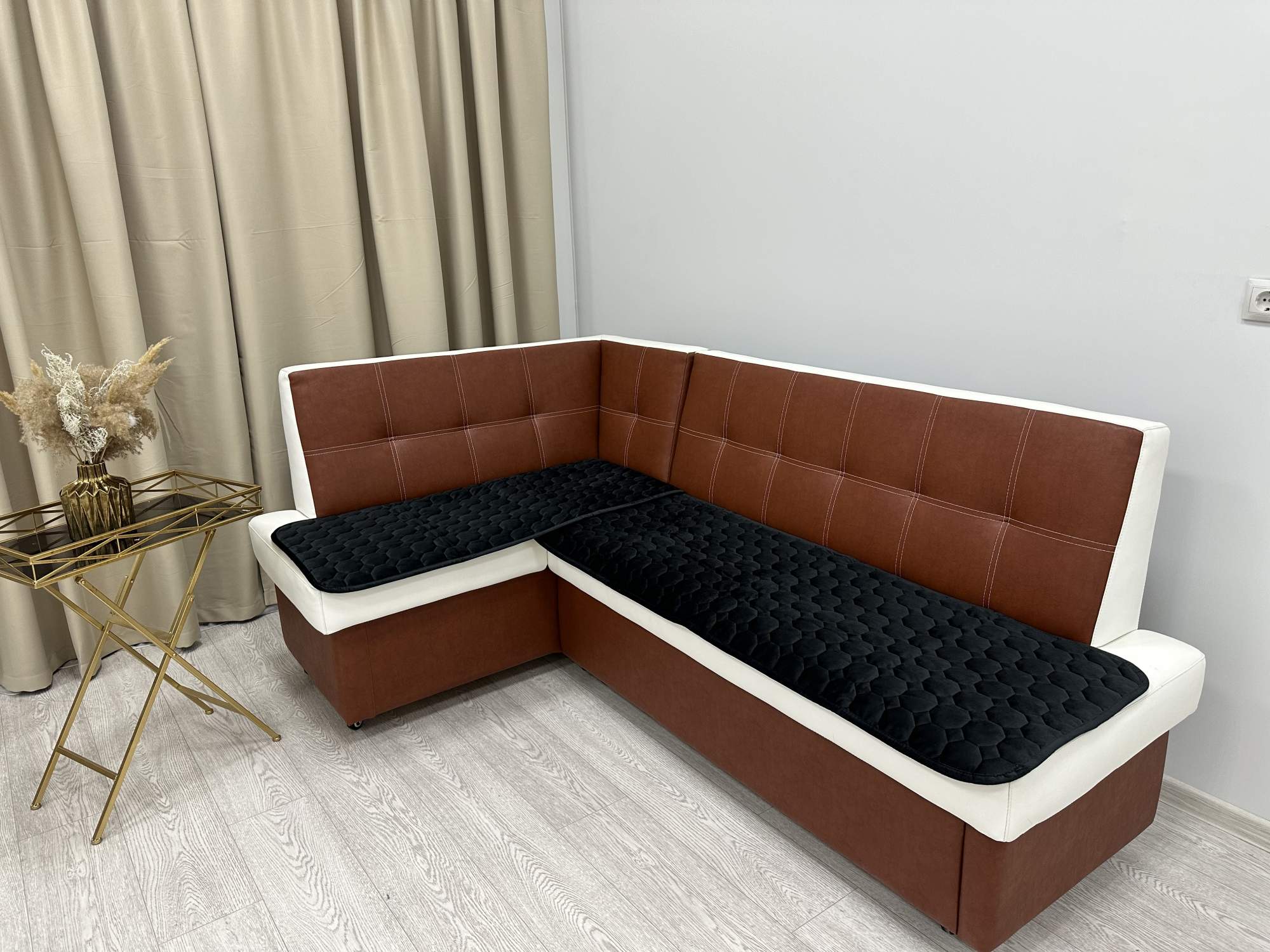 Комплект накидок на кухонный уголок Home Comfort 150х50см 2шт, черный