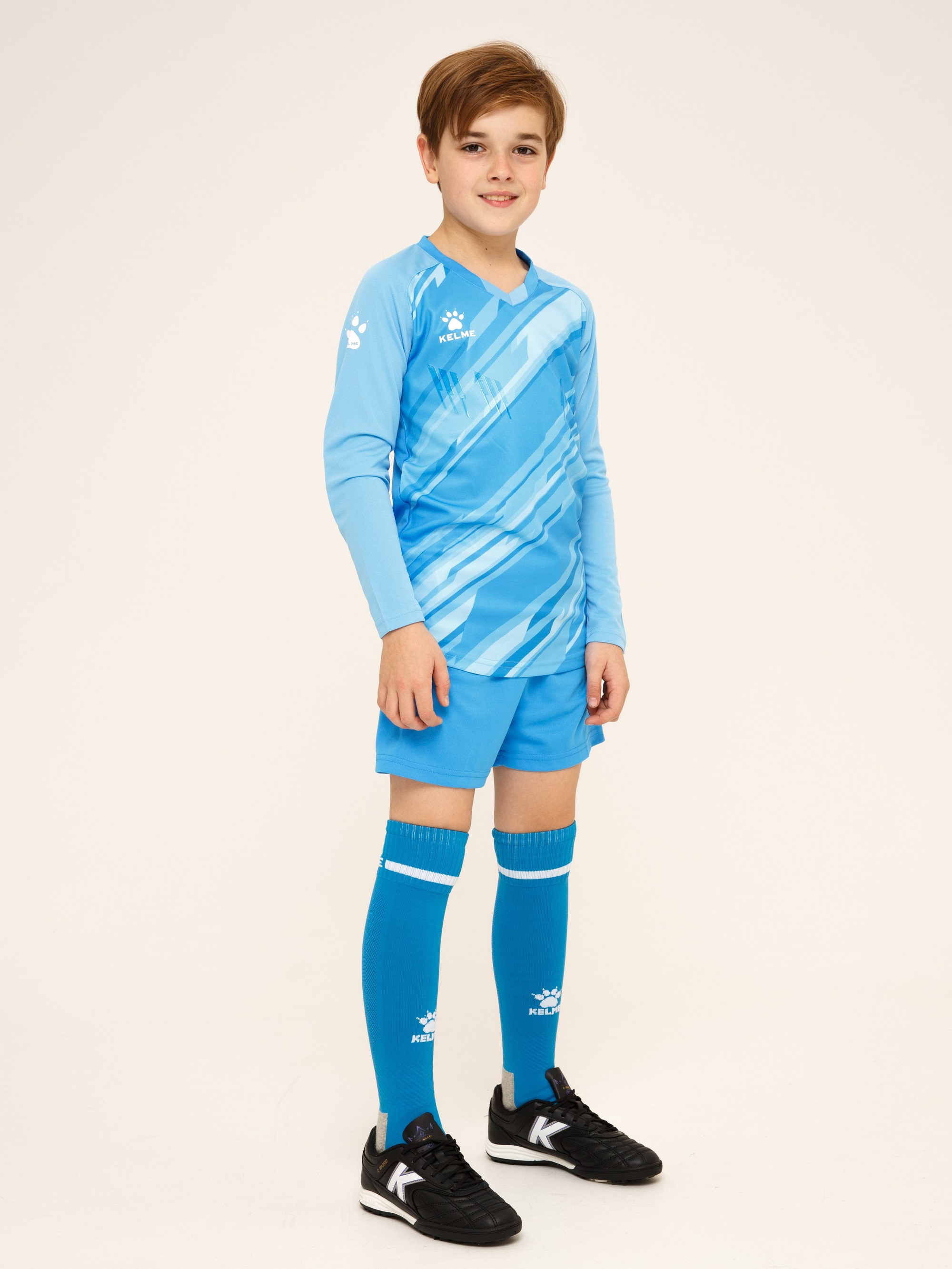 фото Костюм спортивный для мальчиков kelme children's goalkeeper uniform цв. голубой р. 128