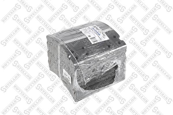 

STELLOX 85-01030-SX накладки торм.с ЗАКЛЕПКАМИ 2-рем. 19557 419x203 93275 5x15 128 Fruehau