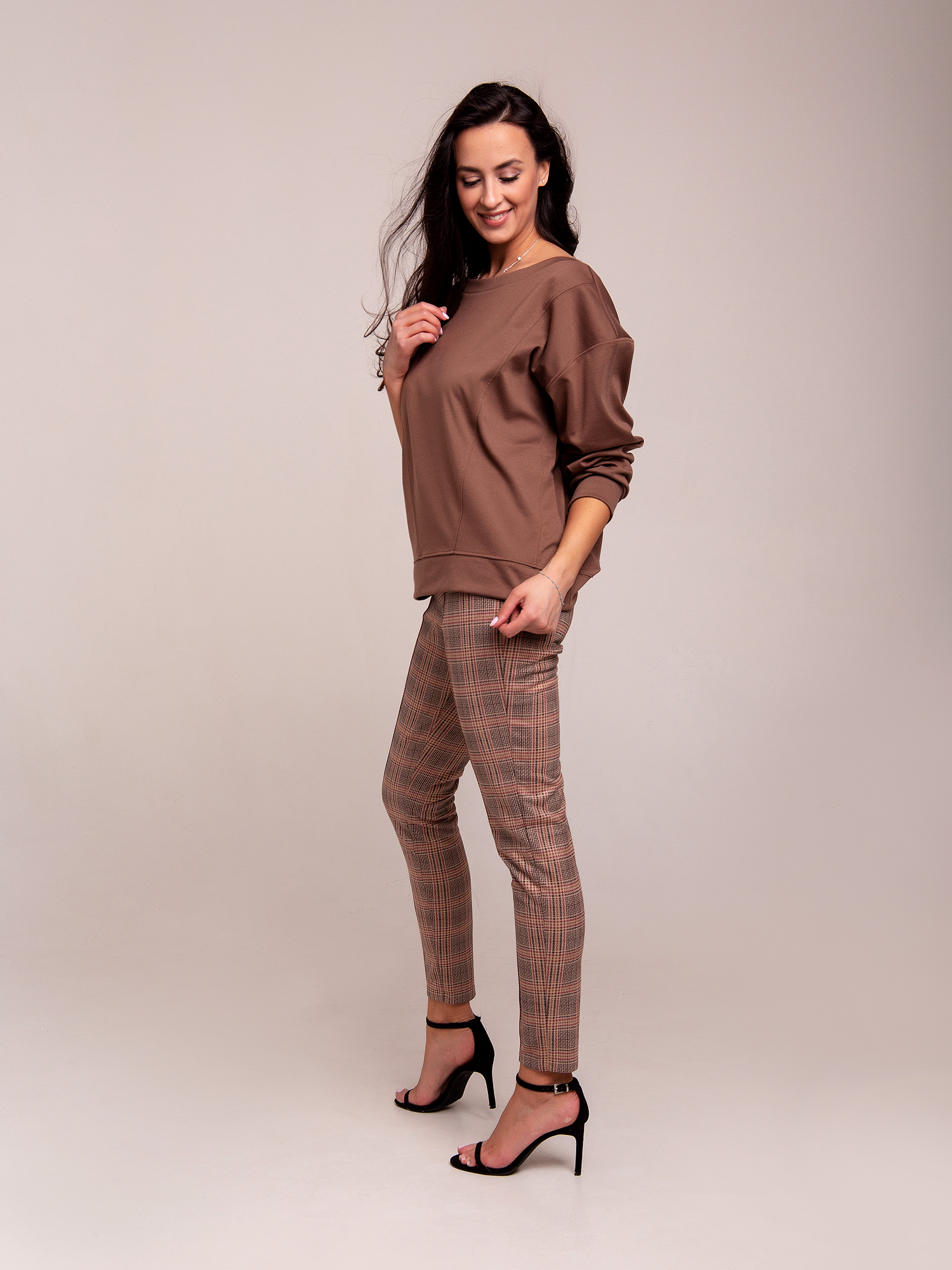 

Брюки женские RAPOSA 122 бежевые 48 RU, 122