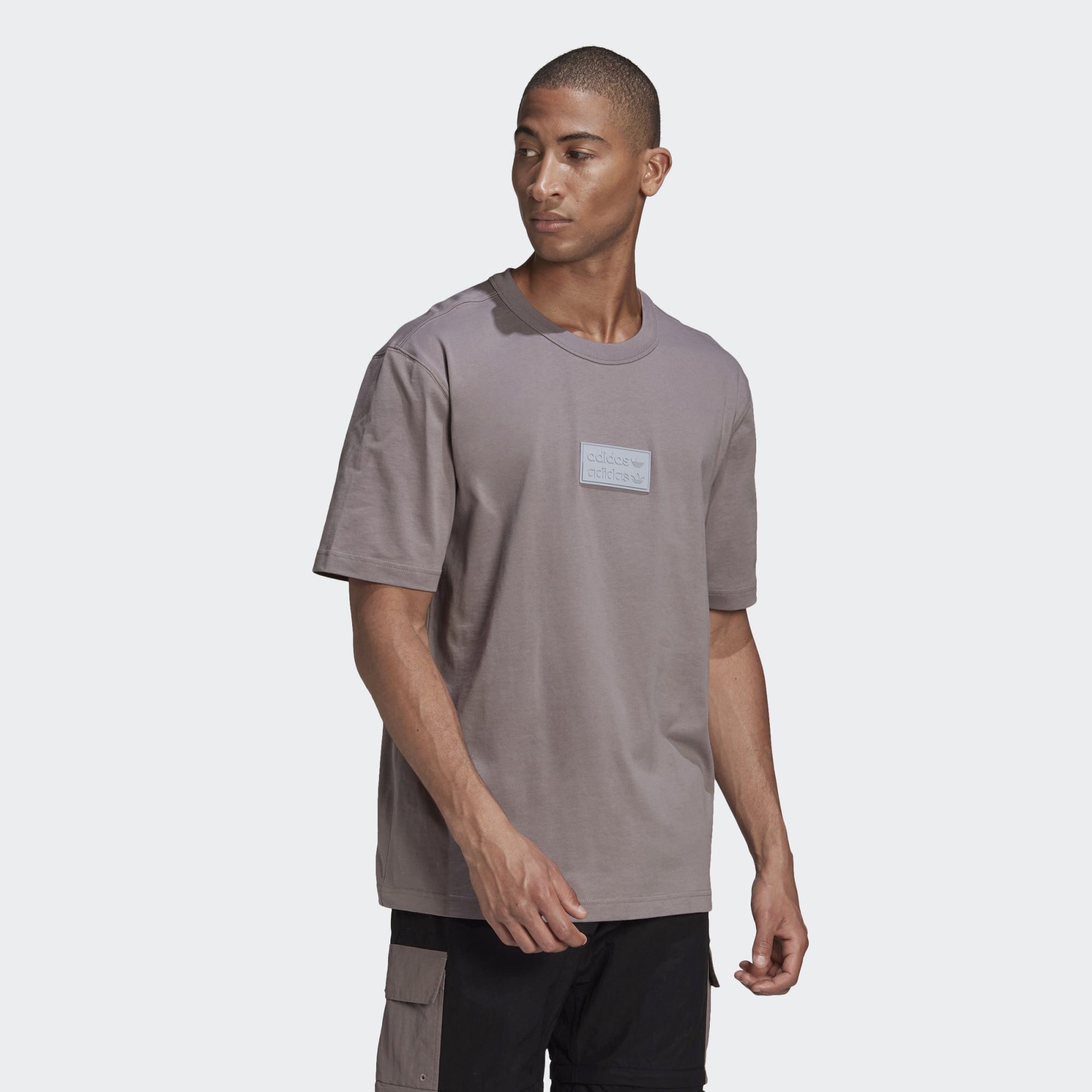 фото Футболка мужская adidas silicon badge t серая xl