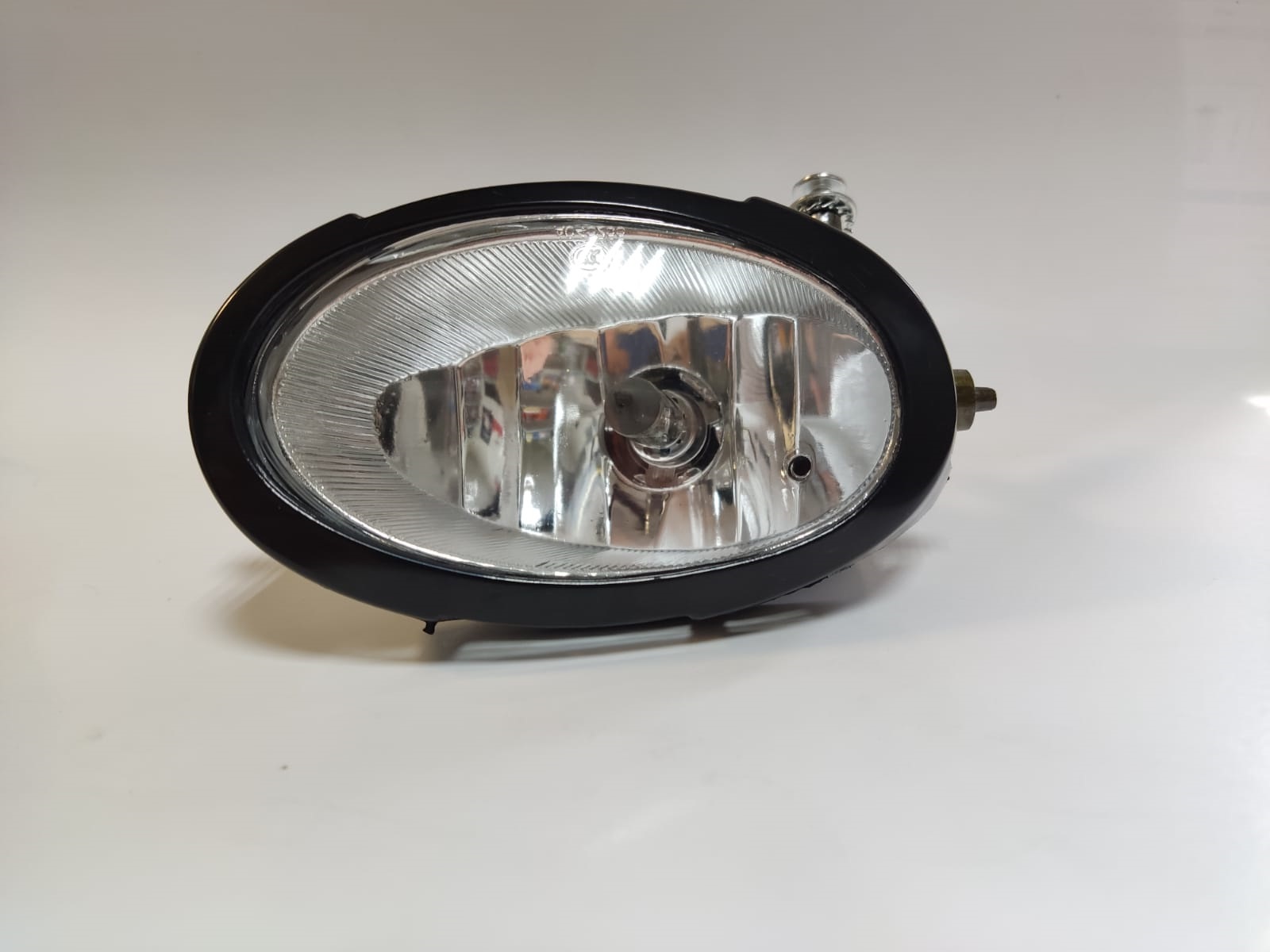 

Фара противотуманная Mazda 3 BK 2003 - 2007 правая