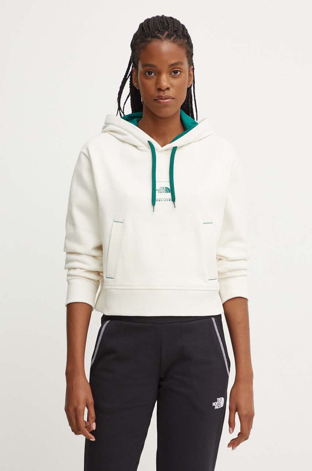 Худи женское The North Face Coordinates NF0A89CKQLI1 белое XL 12990₽