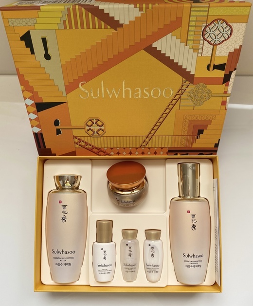

Sulwhasoo Essential Perfecting, 3895