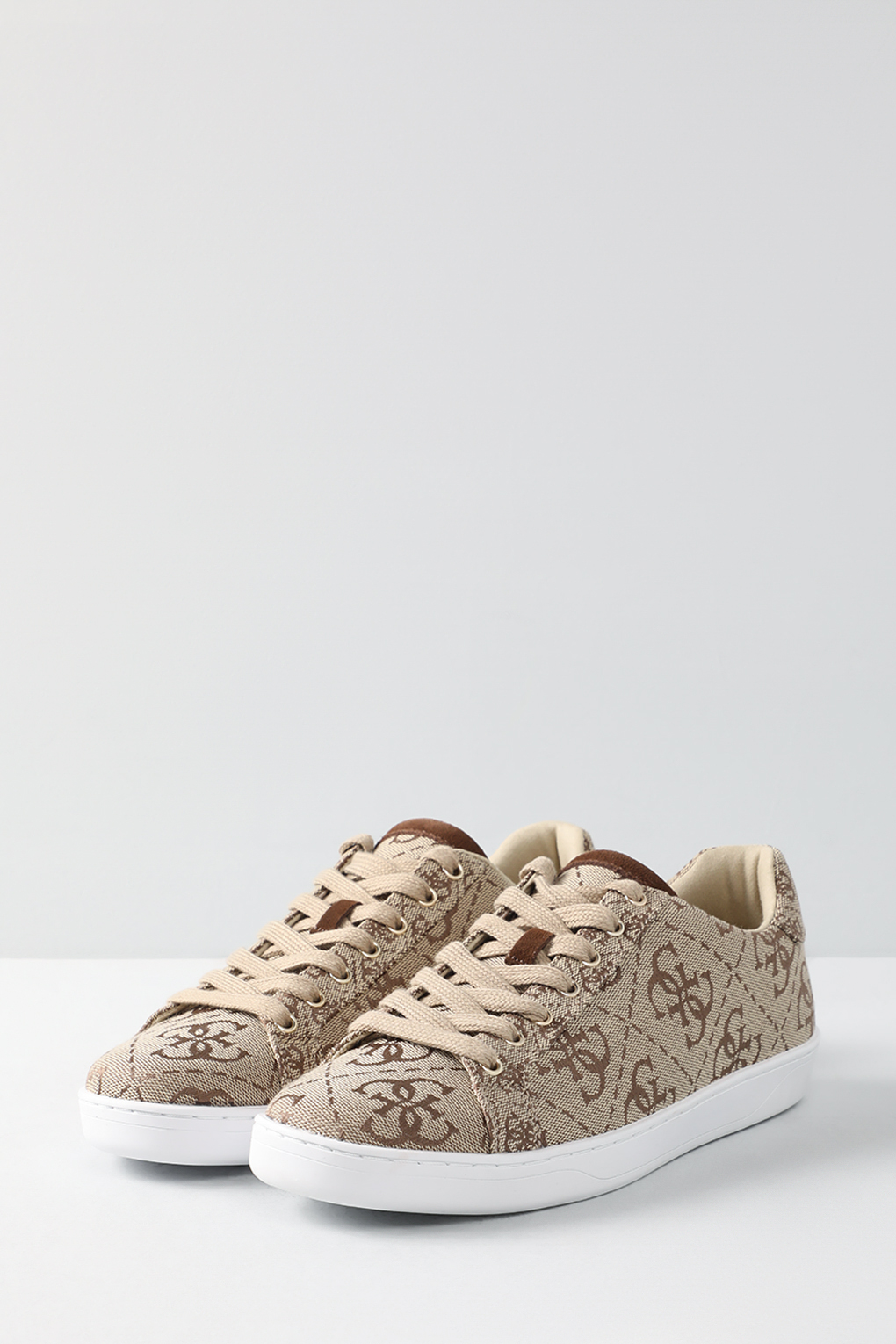 

Кеды женские Guess FL5RS6 FAL12 бежевые 38 RU, FL5RS6 FAL12