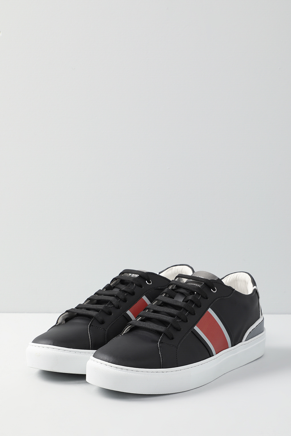

Кеды мужские Guess FM5TOL ELL12 черные 41 RU, Черный, FM5TOL ELL12