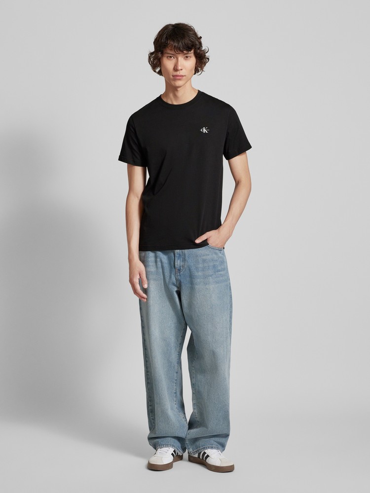 

Футболка мужская Calvin Klein Jeans J30J320199 черная S, Черный, J30J320199