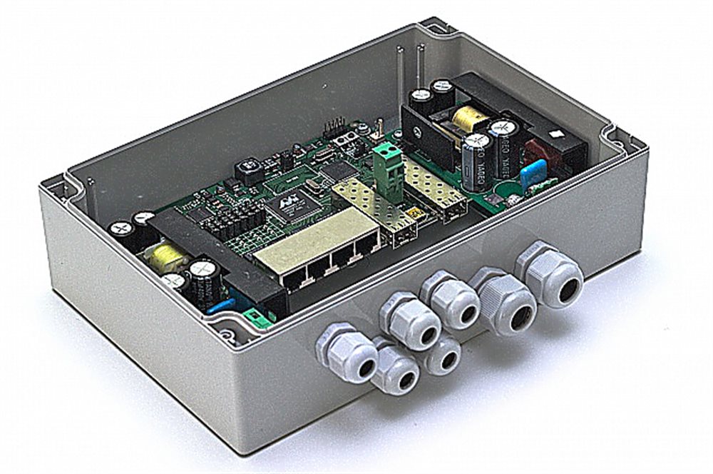 

Коммутатор TFortis УТ-00006097 белый, PSW-2G4F