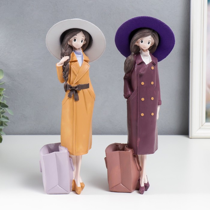 

Сувенир полистоун карандашница "Леди в пальто и в шляпе с широкими полями" МИКС 31х11х7,5с