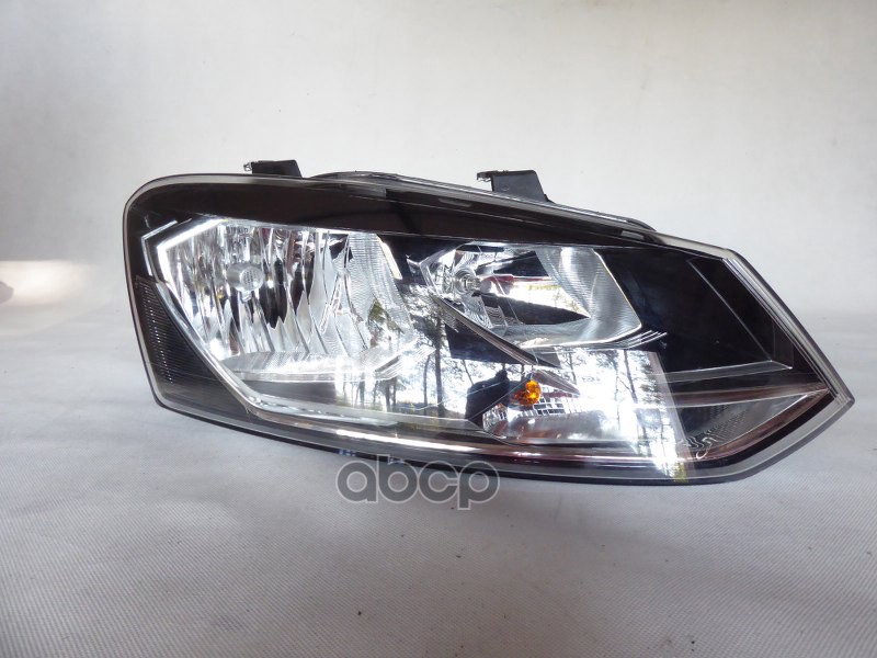

Блокфара Прав.Vw Polo 2014 VAG арт. 6C1941006B