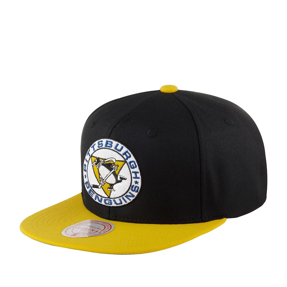 Бейсболка унисекс Mitchell&Ness HHSS5367-PPEYYPPPBKYW черная / желтая, one size