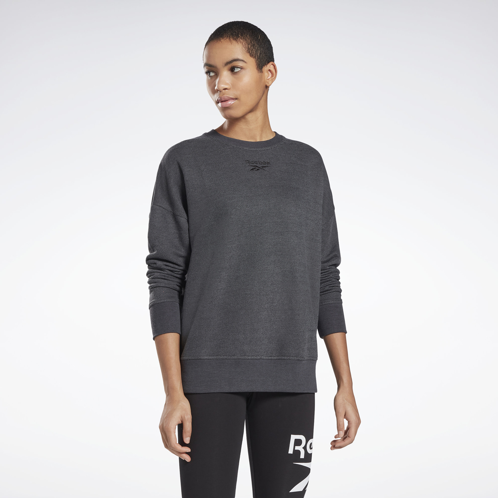 

Свитшот женский Reebok Te Textured Crew черный L, Te Textured Crew